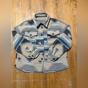 Womens Size L Vintage Aztec Print Pattern Loose Shacket Button Up Long Sleeve
